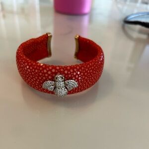 Stingray leather cuff withbee